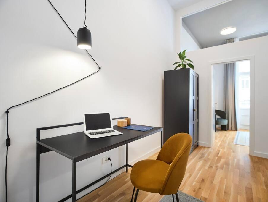 Apartment Agravista Main Square By Irundo